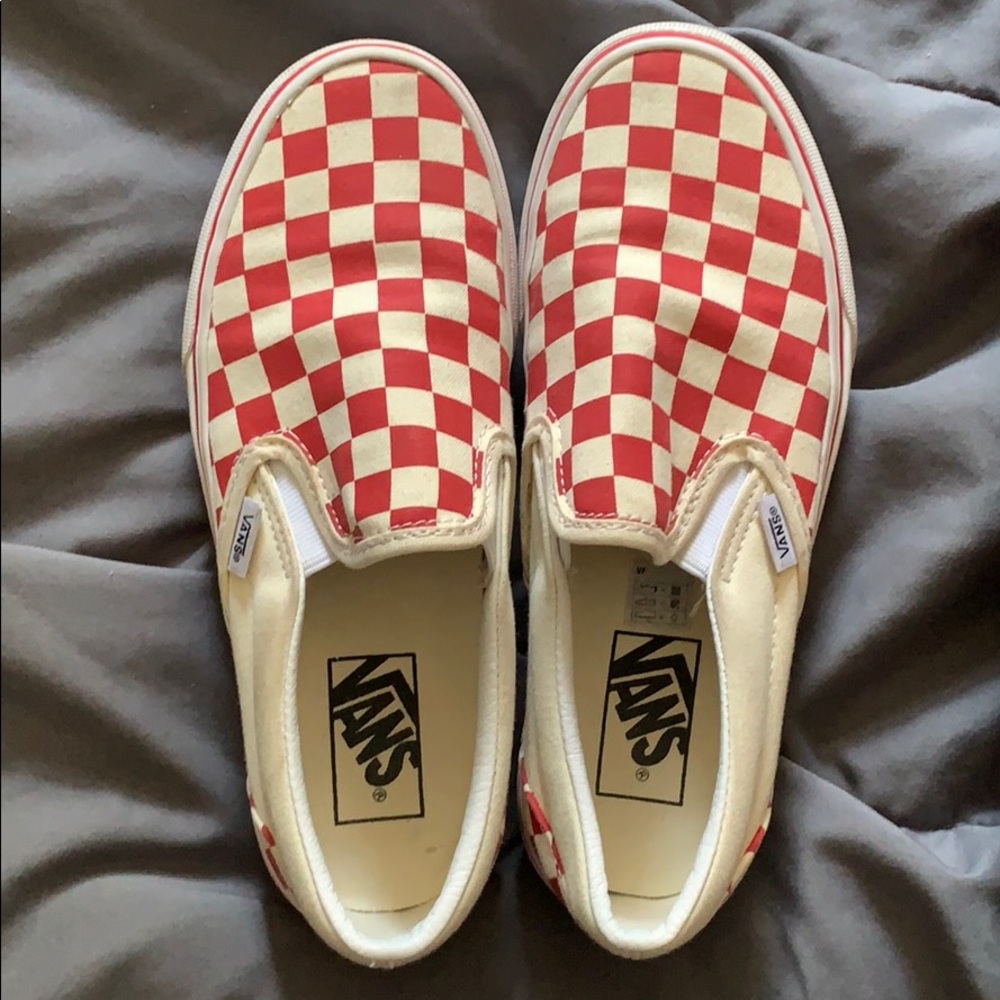 red checkered vans